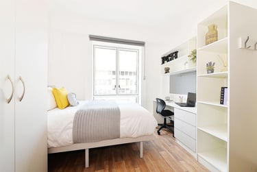 1 bed flat, Raleigh Street, City Centre, Plymouth, PL11ET - Image 3